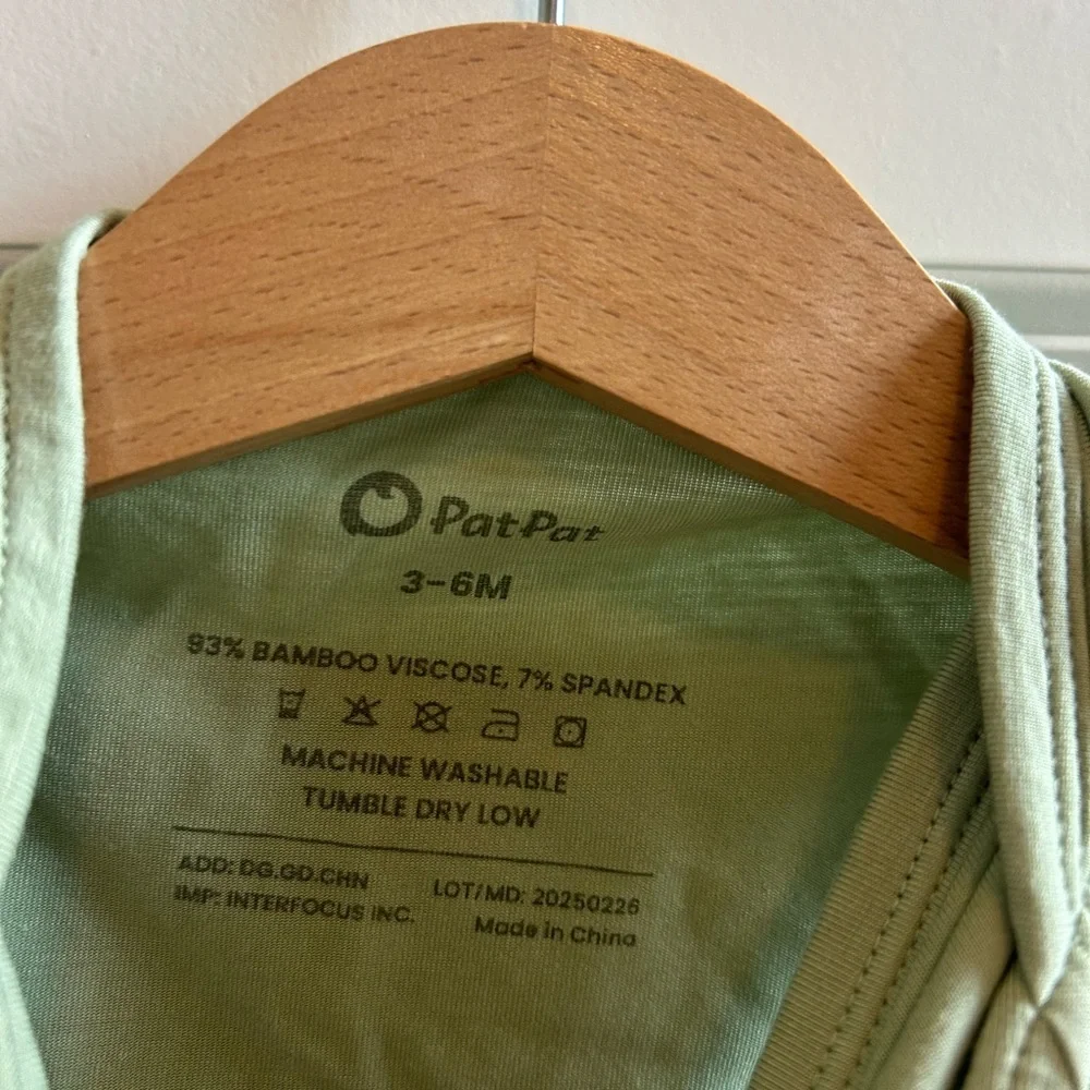 Pat Pat green bamboo onesie size 3-6 months - Picture 3 of 4